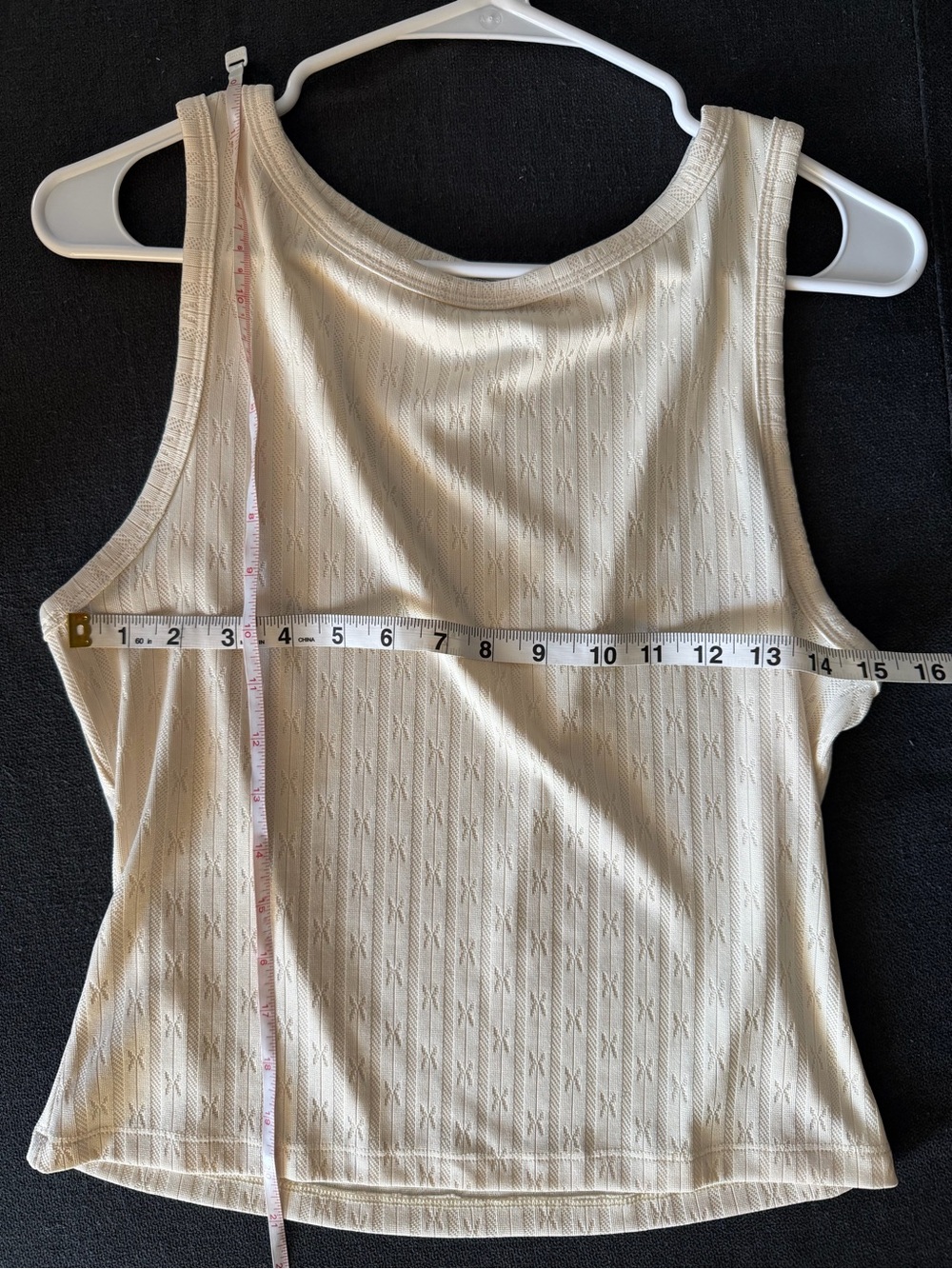 Rihoas Cream Sleeveless Boatneck Knit Tank Top, Size Medium - Picture 3 of 5